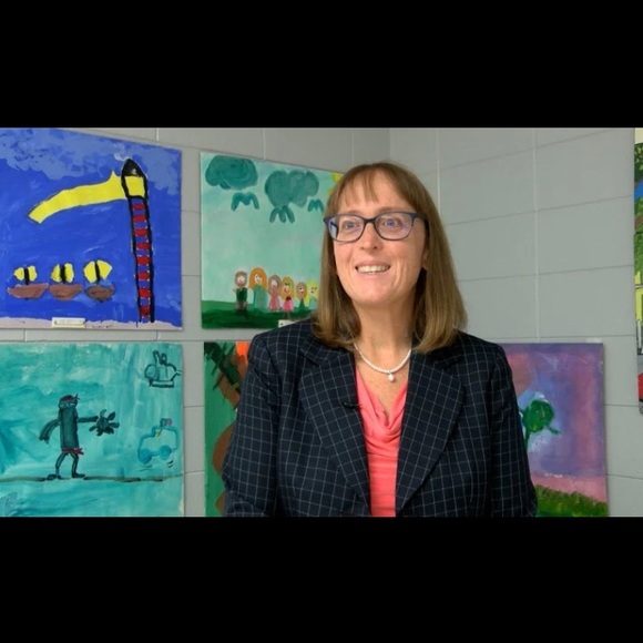 Meet your Posher, Julie - Picture 4 of 15